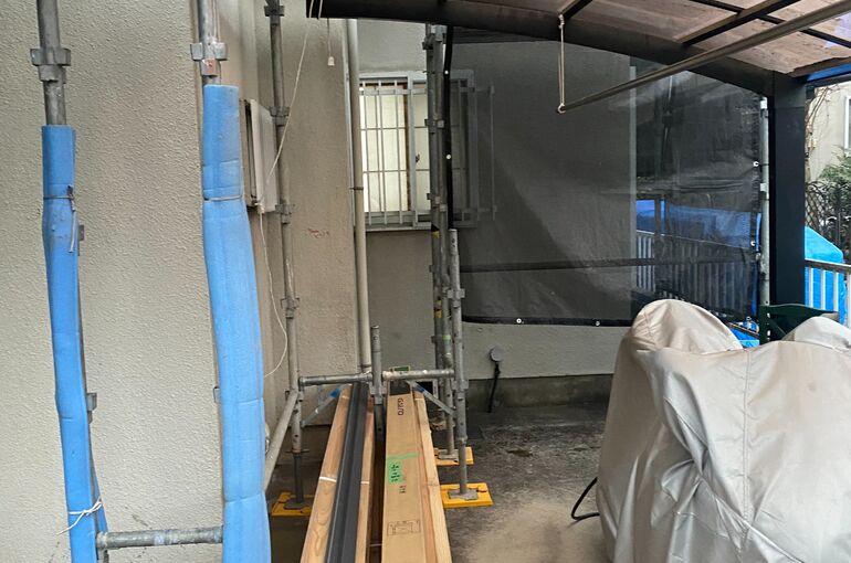 5A287CF9-3057-4A50-94C7-BD065F6CEE9D